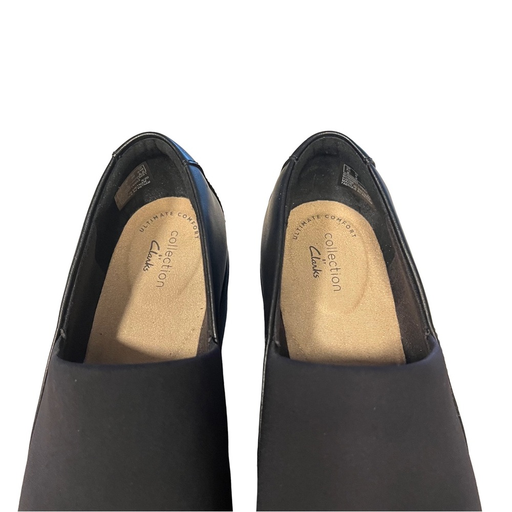 NEW CLARKS Mazy Seabury Black Leather/Stretch Fabric Sz 8 W Slip On Shoe - Picture 3 of 8